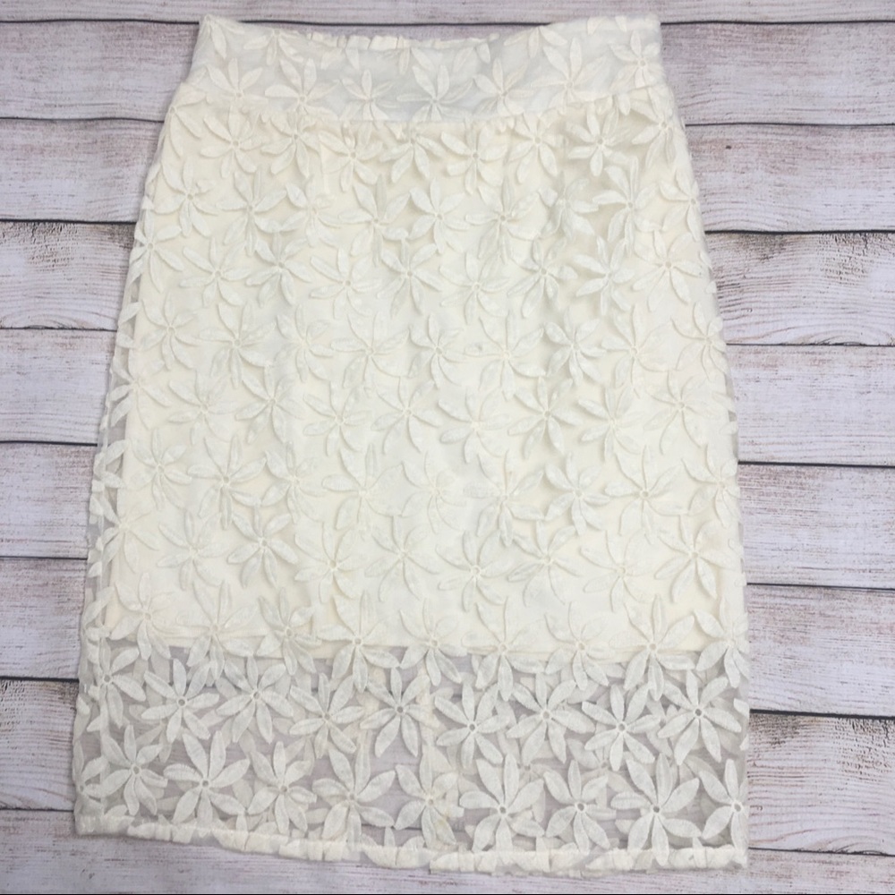 Maurices • sheer floral ivory midi skirt small